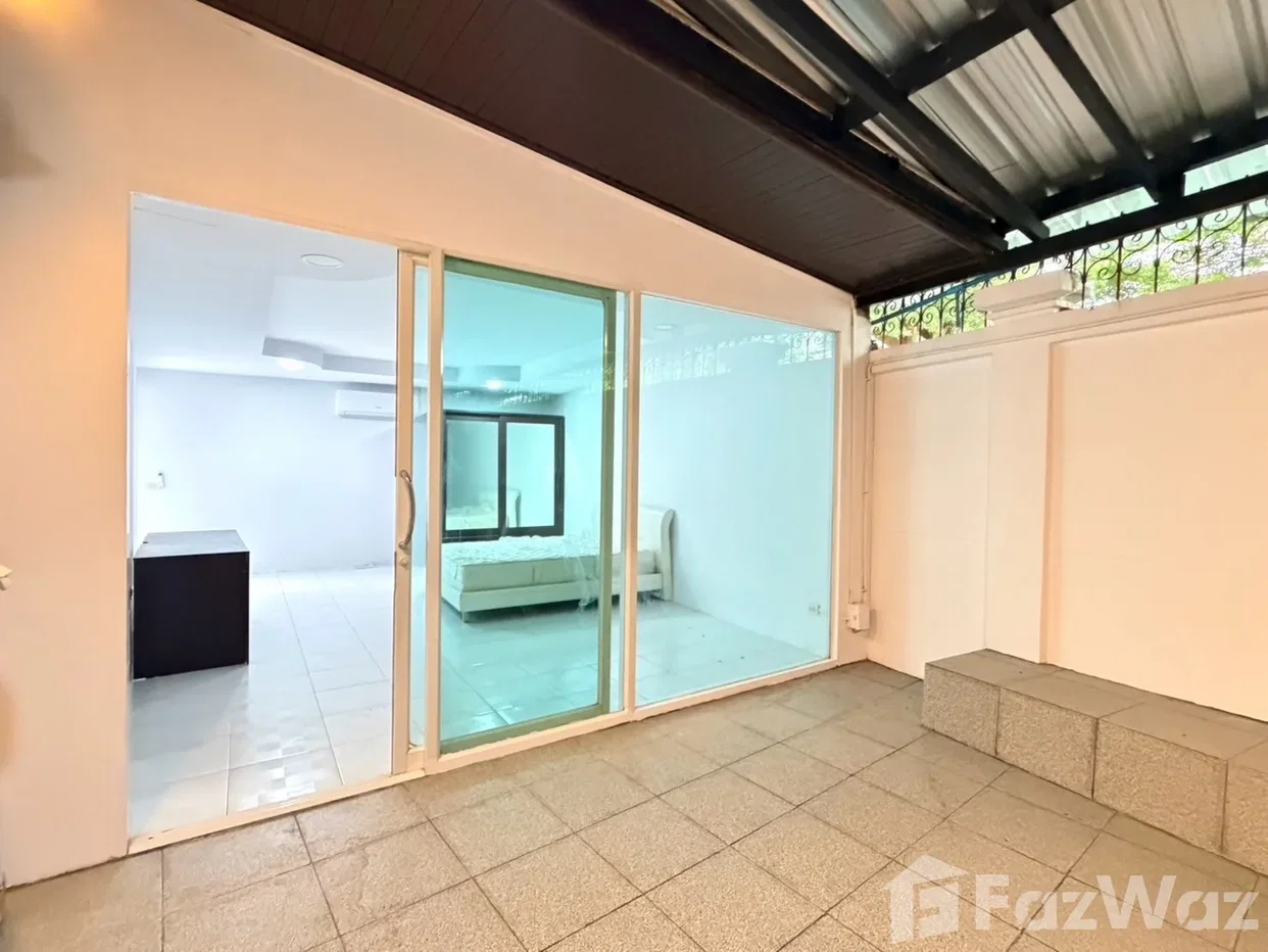picture Urban Sathorn 6663009 - 17/17