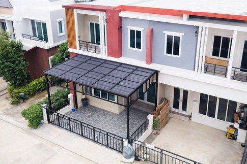 Chokchai Hathairat 700 m. Big C Min 1 km. Hathairat Hathairat Market 1.4 km. Townhome for rent, 2 floors, 3 bedrooms, 2 bathrooms, 21 sq m, 140 sq m.