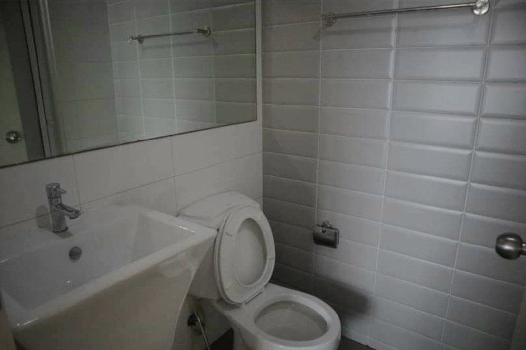 รูป 🏙️✨ FOR RENT: Aspire Rama 4 📩 Interested in this room? Screenshot or copy the link and send us via Line for more details & room viewing. - รูปที่ 7/8
