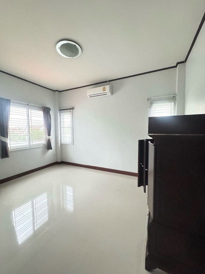 รูป ให้เช่าบ้านใกล้ J-Park ศรีราชา
(แกรนด์พาร์ควิลล์)
30,000/เดือน
บ้าน 2 ชั้น รีโนเวทใหม่ - รูปที่ 26/27