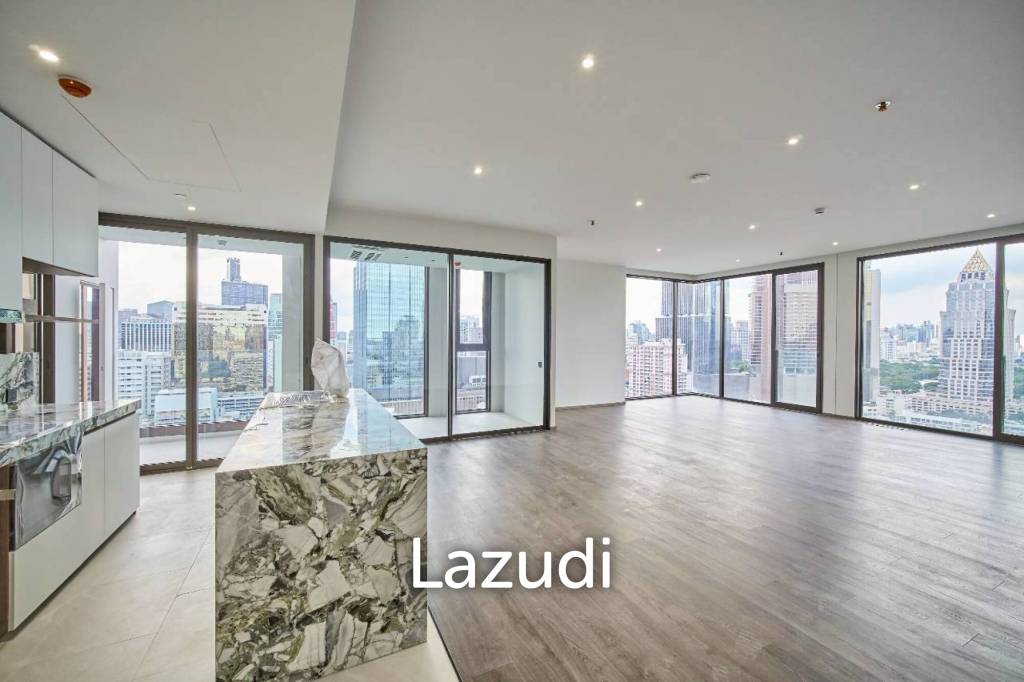 picture Junior Penthouse 3 bed 3 bath 181 sqm at ROMM Convent - 1/74