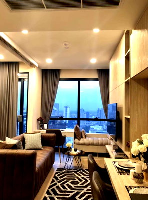 คอนโดให้เช่า : 🏙️✨ FOR RENT: Ashton Chula–Silom  📩 Interested in this room? Screenshot or copy the link and send us via Line for more details & room viewing.  