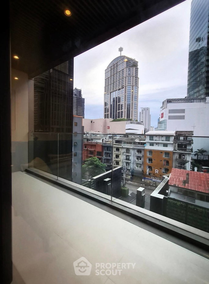 รูป ห่าง BTS พร้อมพงษ์ 100 เมตร | 2 ห้องนอน Vittorio Sukhumvit 39 (ID 3171046) - รูปที่ 3/18