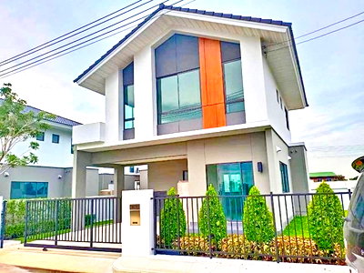 Houses for rent Lak Mueang Shrine, Pathum Thani : Ratchapruek-Pathum Thani location, 2-storey detached house, 3 bedrooms, 2 bathrooms, usable area 130 sq m., near Wat Nong Prong, 650 m., complete