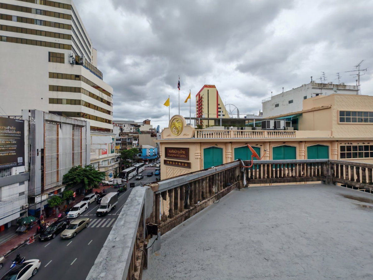 รูป ติดถนนใหญ่ หลังมุม ใกล้รถไฟฟ้า เช่าตึกแถว ซอย เยาวราช 23   มีดาดฟ้า เหมาะทำร้านค้า ออฟฟิศ เกสต์เฮาส์ โรงเรียนกวดวิชา - รูปที่ 17/17