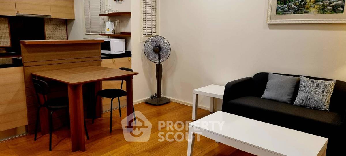 picture 1-BR Condo At Wind Sukhumvit 23 Near BTS Asoke For Sale (ID 1466404) - 7/15