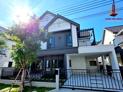 Houses for rent : ✨ For Rent: Centro Bangna ✨    💰 Only 110,000 THB/month