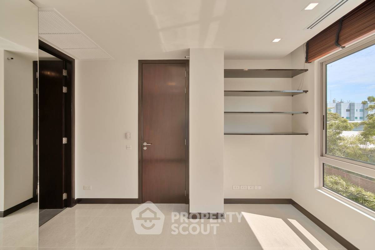 รูป ขายคอนโด 2 ห้องนอน The Lofts Yennakart ย่านช่องนนทรี (ID 3169874) - รูปที่ 12/44