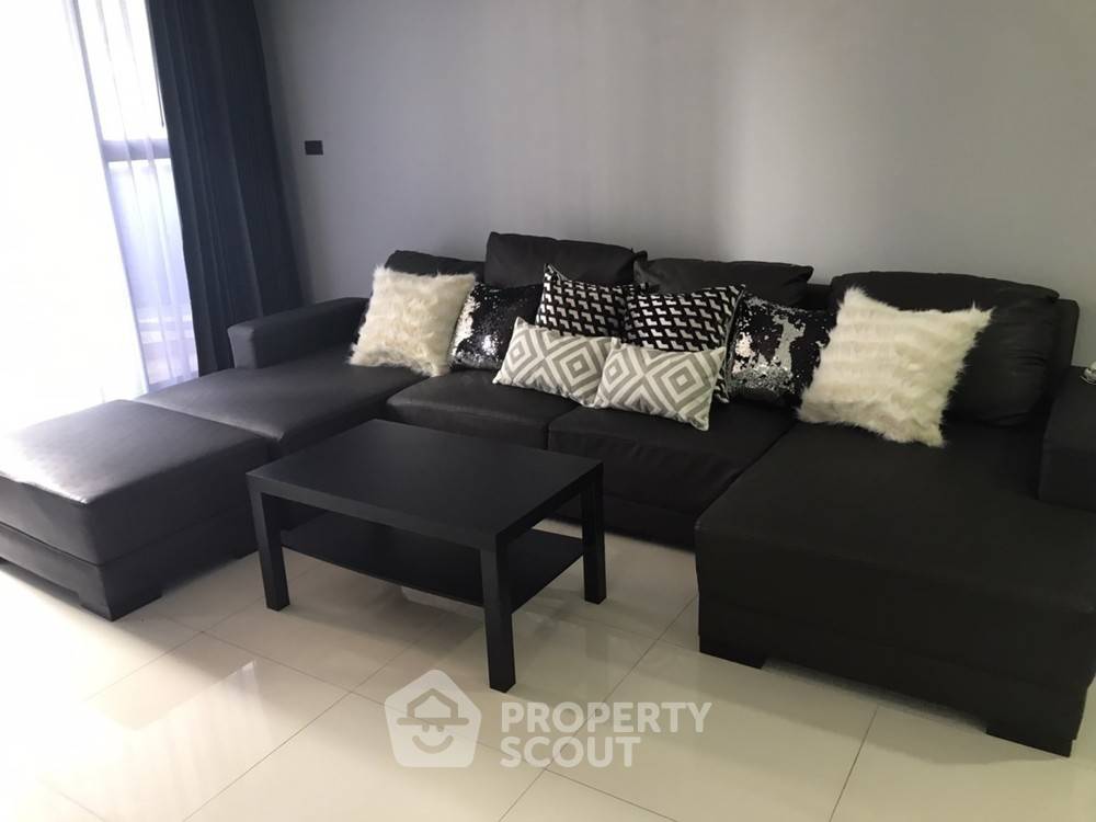 picture High-Floor 3-BR Condo At Supalai Place Sukhumvit 39 Near BTS Phrom Phong (ID 334997) - 15/30