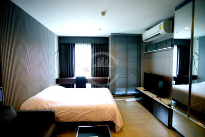 Condos for rent : 📍Rhythm Sukhumvit 36-38📍 ⚡For Rent⚡ Beautiful unit! Golden location! Unbeatable 🚅BTS Thonglor 🌞🌈PS-32508847 🍀LINE ID : @propsyncbkk