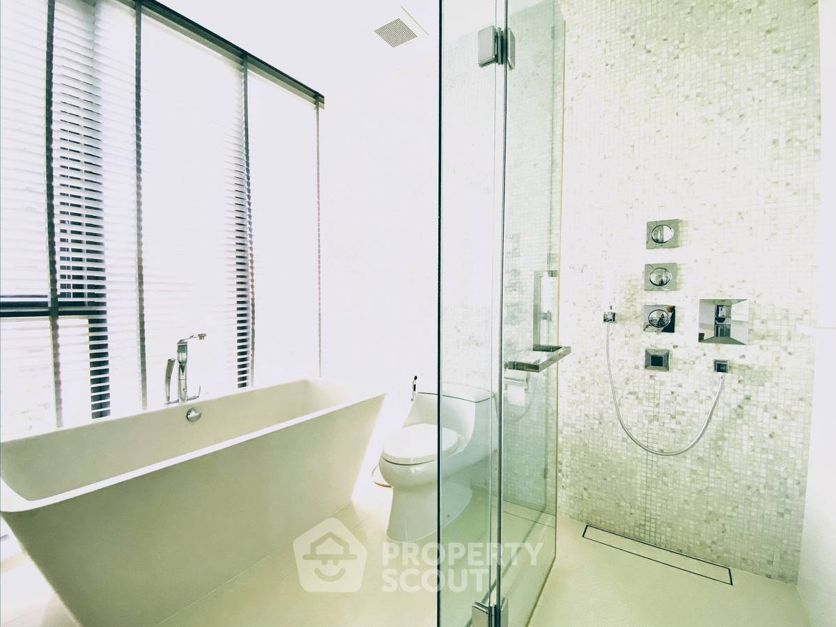 รูป ห่าง BTS พร้อมพงษ์ 100 ม. | คอนโด 2 ห้องนอน Vittorio Sukhumvit 39 (ID 3171045) - รูปที่ 10/14