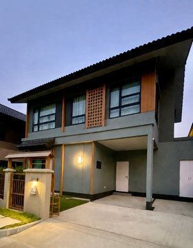 House for sale near Rangsit train stations and Bangpoon expressway 