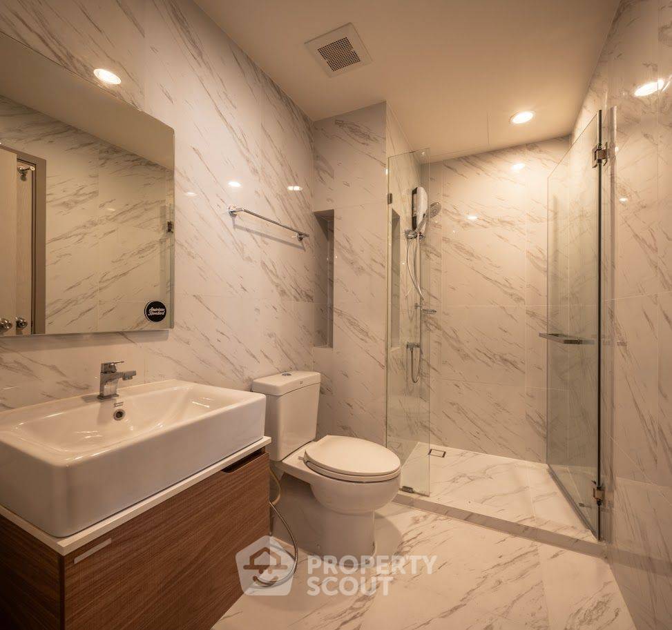 picture 26th-Floor 2-BR Condo, Ideo Mobi Sukhumvit Eastpoint, BTS Bearing (ID 2366039) - 32/32