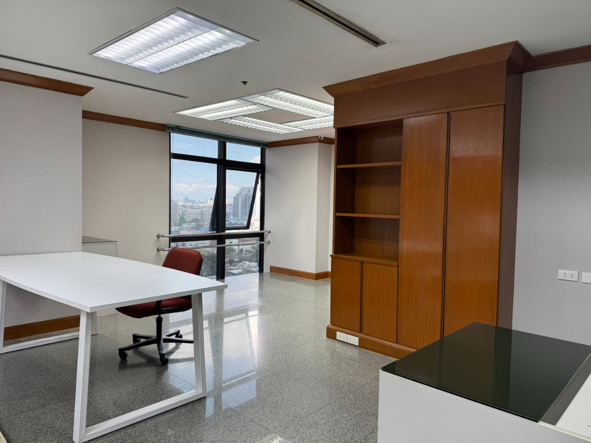 รูป สำนักงานให้เช่า (New Renovation) อาคารสินสาธร ทาวเวอร์ ชั้นที่ 17 - รูปที่ 10/21