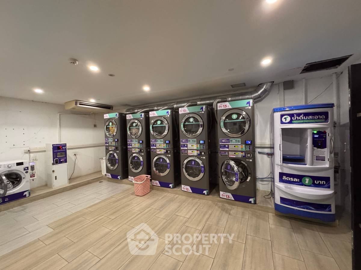 picture Great Value 43rd-Floor 1-BR Ashton Chula Silom Near MRT Sam Yan (ID 3078514) - 25/39
