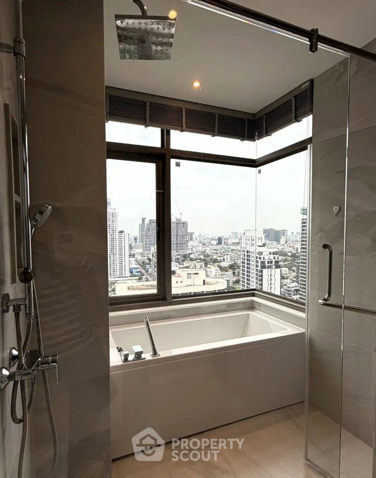 picture 24th-Floor 2-BR Condo At Rhythm Ekkamai Estate BTS Thong Lor (ID 3169919) - 14/20