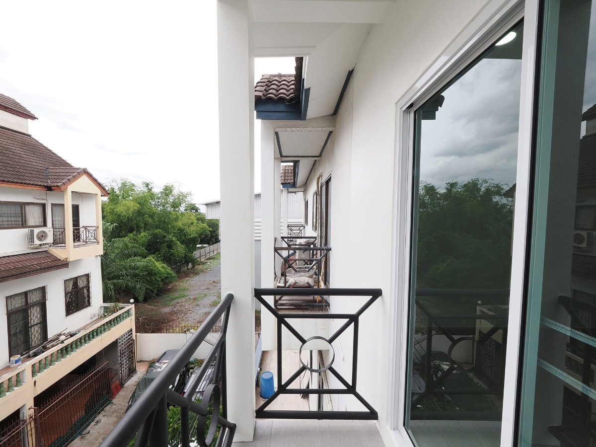 รูป ขายราคาพิเศษ ทาวน์โฮม 3 ชั้น 23.2 ตร.ว. ม.บำรุงวงศ์ 5 ห้องนอน 4 ห้องน้ำ [กาญจนาภิเษก–ปลายบาง]  - รูปที่ 54/59