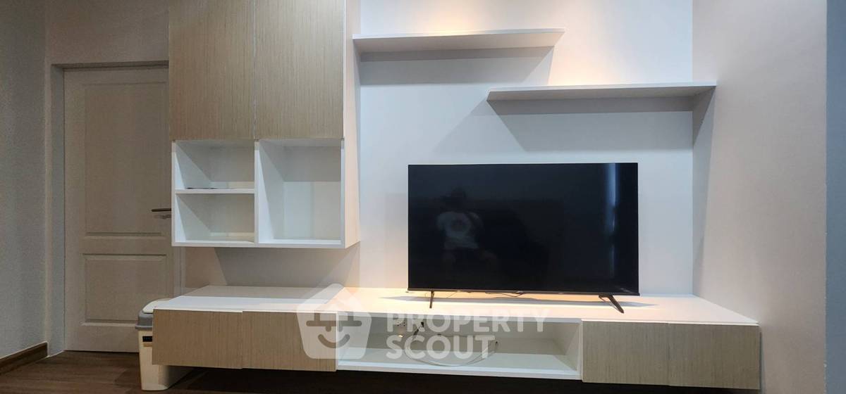 รูป ห่าง BTS พร้อมพงษ์ 200 เมตร | คอนโด 1 ห้องนอน Noble Refine Prompong (ID 382947) - รูปที่ 5/5