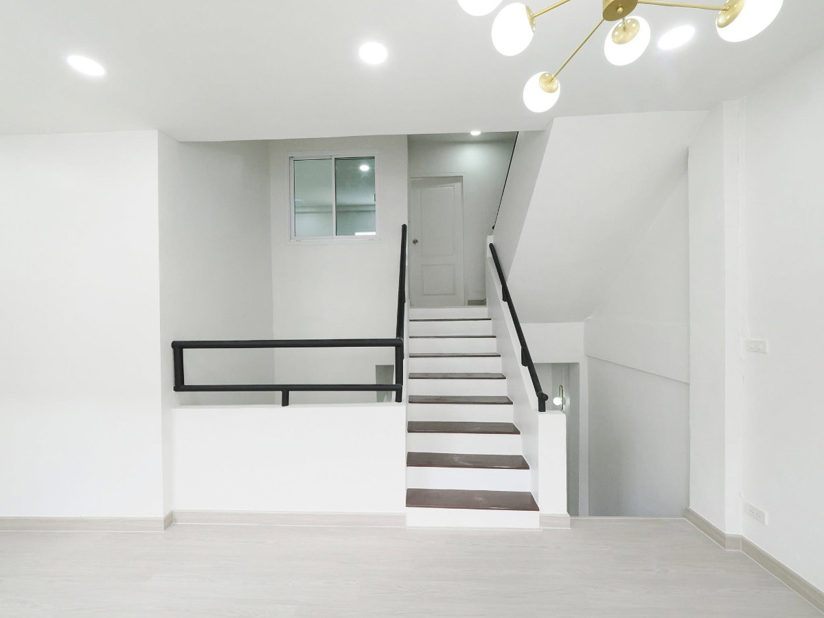 รูป ขายราคาพิเศษ ทาวน์โฮม 3 ชั้น 23.2 ตร.ว. ม.บำรุงวงศ์ 5 ห้องนอน 4 ห้องน้ำ [กาญจนาภิเษก–ปลายบาง]  - รูปที่ 34/59