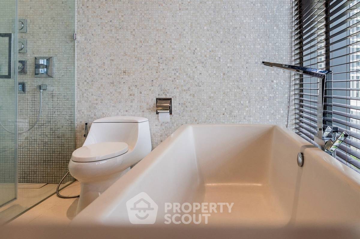 picture 2-BR 141 Sqm For Sale At Vittorio Sukhumvit 39 Near BTS Phrom Phong (ID 3171044) - 9/11