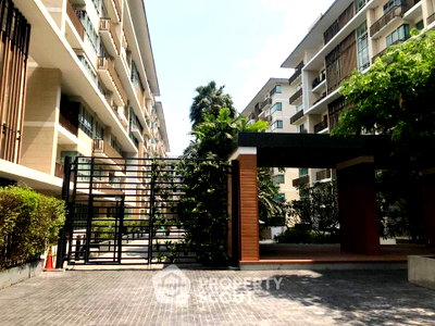 ขายคอนโด : คอนโด 1 ห้องนอน The Clover Thonglor Residence ใกล้ BTS ทองหล่อ (ID 887168)
