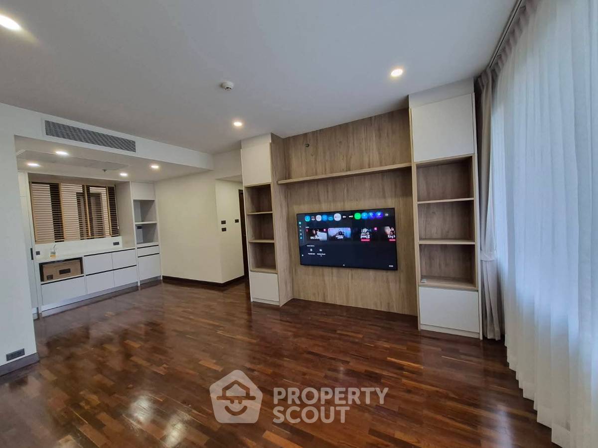 picture 96 Sqm 2-BR Condo At Baan Piya Sathorn Near MRT Silom (ID 3171150) - 1/14