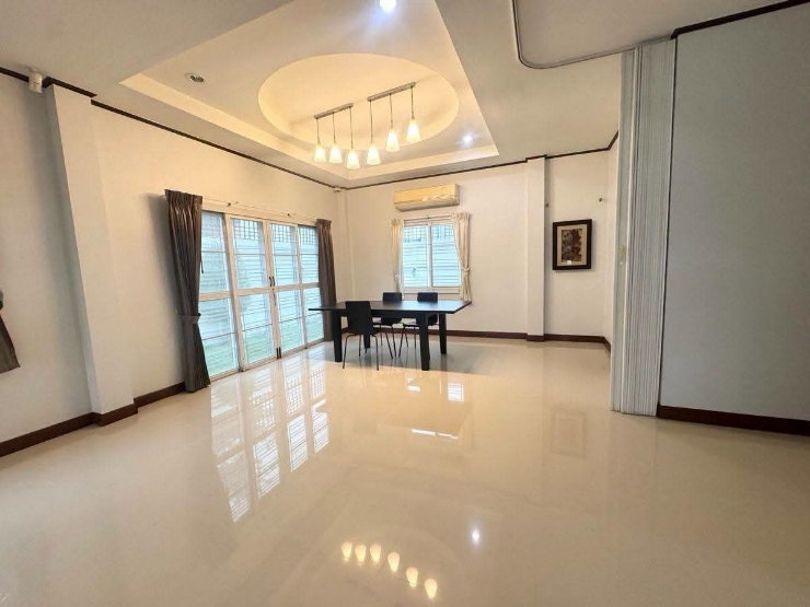 รูป ให้เช่าบ้านใกล้ J-Park ศรีราชา
(แกรนด์พาร์ควิลล์)
30,000/เดือน
บ้าน 2 ชั้น รีโนเวทใหม่ - รูปที่ 10/27