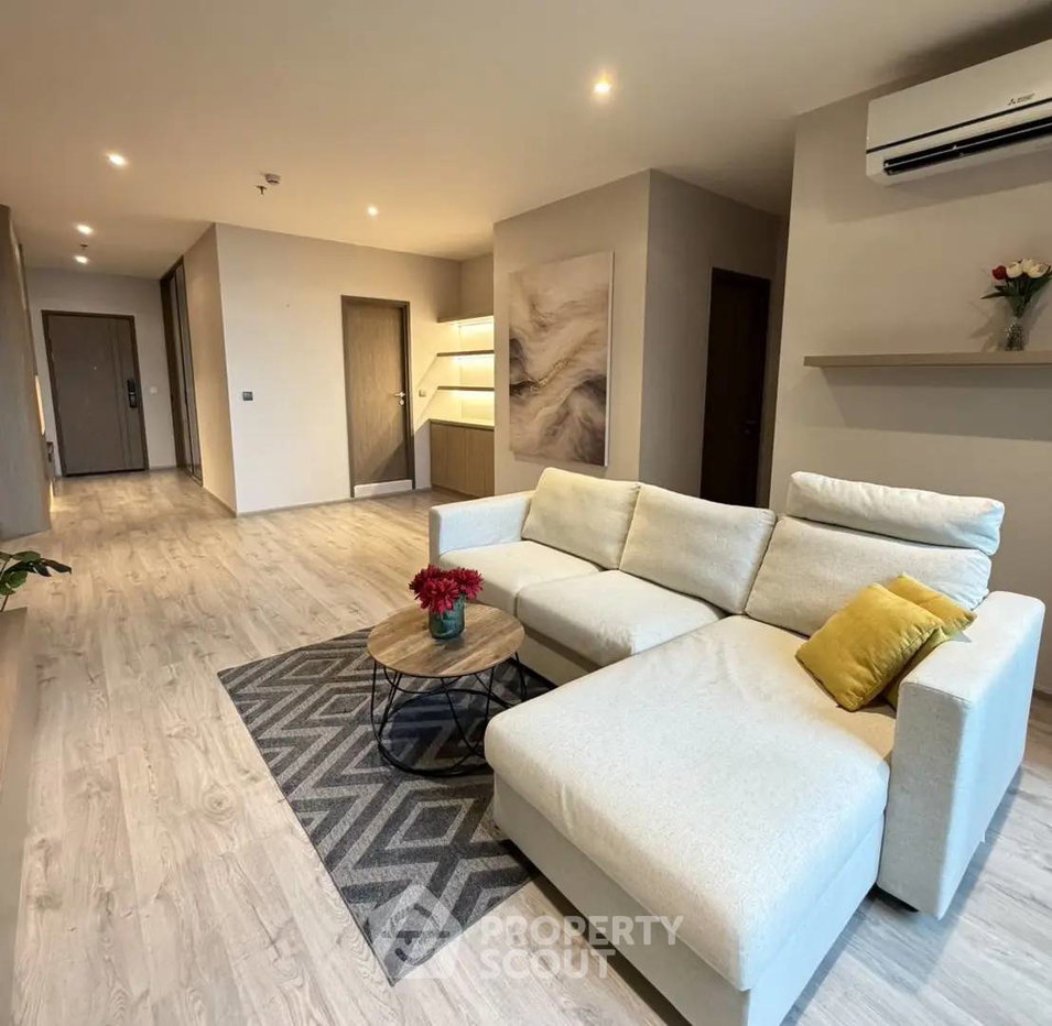 picture 24th-Floor 2-BR Condo At Rhythm Ekkamai Estate BTS Thong Lor (ID 3169919) - 2/20