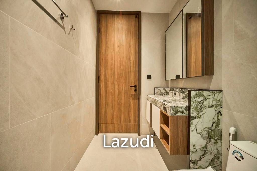 picture Junior Penthouse 3 bed 3 bath 181 sqm at ROMM Convent - 19/74