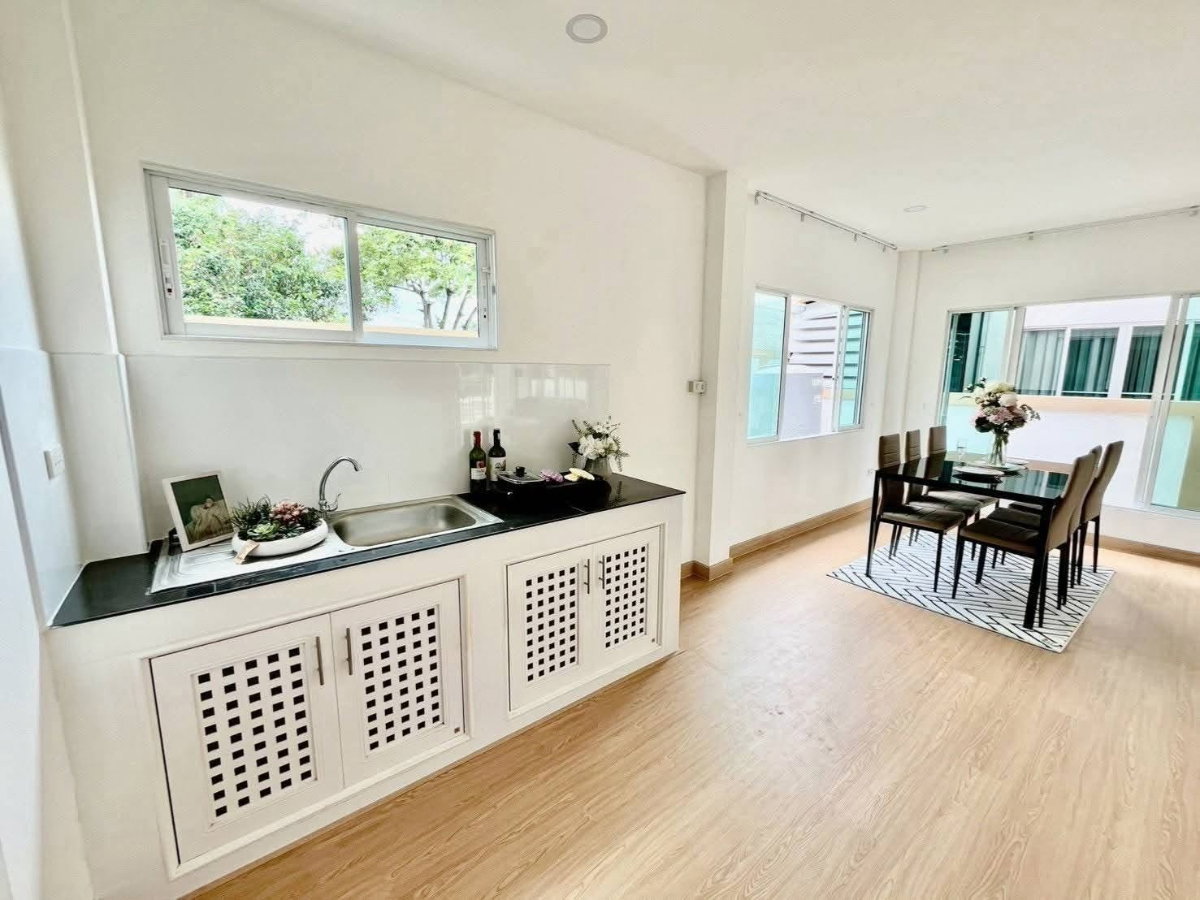 รูป ขาย บ้านเดี่ยว 2 ชั้น ทำเลทองสันทรายน้อย รีโนเวทใหม่ทั้งหลัง พร้อมเข้าอยู่หน้าหมู่บ้านติดวงแหวน รอบ 3ใกล้เซ็นทรัลเฟสเพียง 4 กม. - รูปที่ 7/11
