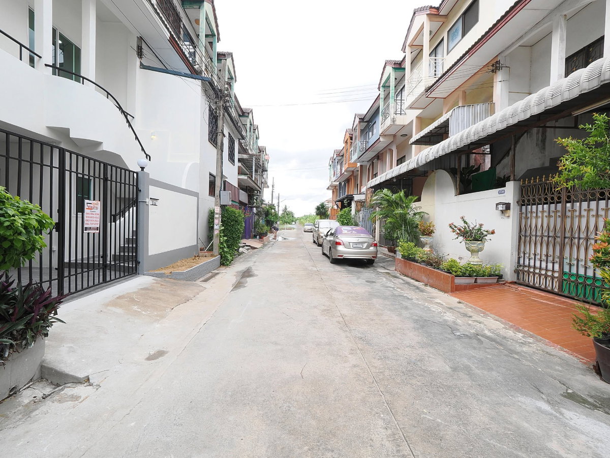รูป ขายราคาพิเศษ ทาวน์โฮม 3 ชั้น 23.2 ตร.ว. ม.บำรุงวงศ์ 5 ห้องนอน 4 ห้องน้ำ [กาญจนาภิเษก–ปลายบาง]  - รูปที่ 58/59