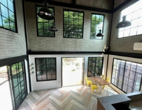 รูป ให้เช่าอาคาร / Studio / คาเฟ่ / สำนักงาน 2 ชั้น บรรยากาศกลางสวน ซอยบางรักน้อย ท่าอิฐ ใกล้ MRT ที่จอดรถ 10 คัน เฟอร์นิเจอร์บางส่วน เหมาะหลากหลายธุรกิจ - รูปที่ 15/17