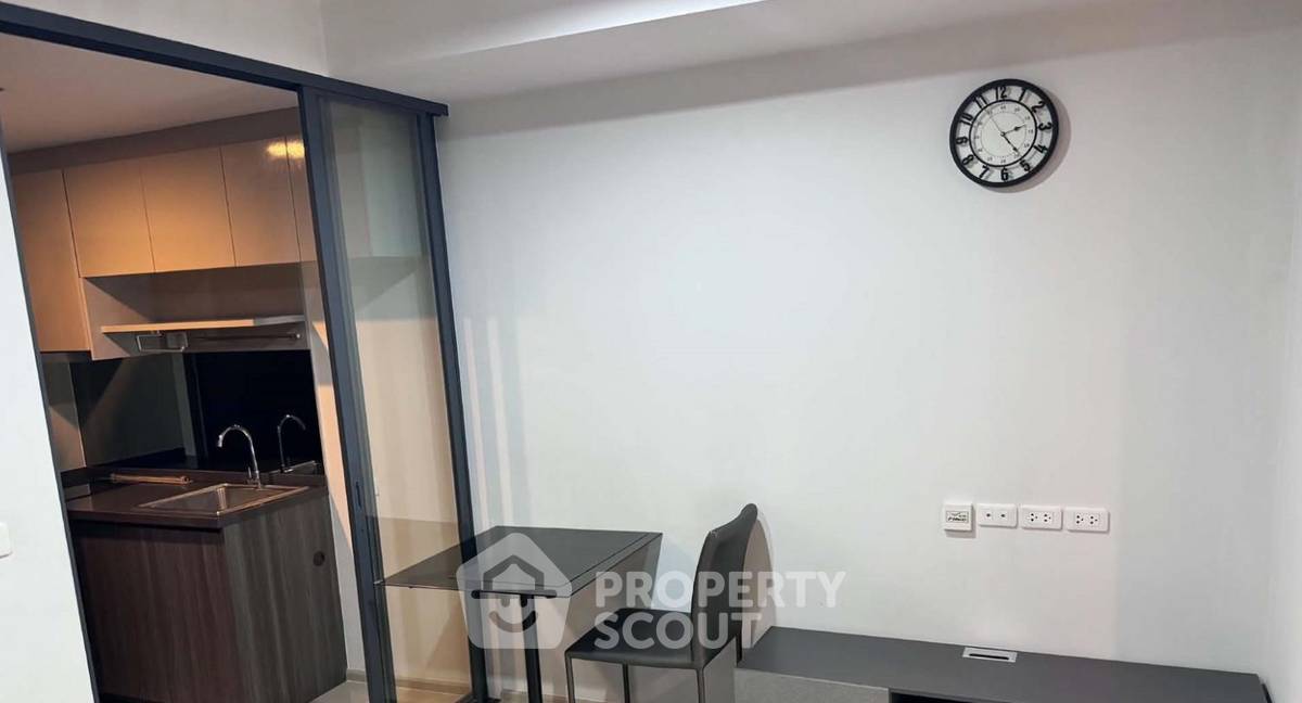 picture 16th-Floor 1-BR At Ideo Ratchada-Sutthisan Near MRT Ratchadaphisek (ID 3151236) - 1/3