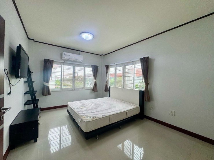 รูป ให้เช่าบ้านใกล้ J-Park ศรีราชา
(แกรนด์พาร์ควิลล์)
30,000/เดือน
บ้าน 2 ชั้น รีโนเวทใหม่ - รูปที่ 17/27
