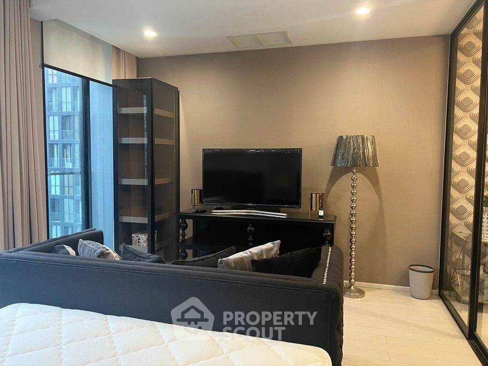รูป เดิน 100 เมตรถึง BTS เพลินจิต | 1 ห้องนอน Noble Ploenchit (ID 1465576) - รูปที่ 10/14