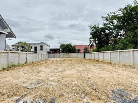 Land already filled, Sai Tai Mai, beautiful, large plot, badminton 160 sq m., Taling Chan Chimphli, Hummingbird International Kindergarten 1 km. and