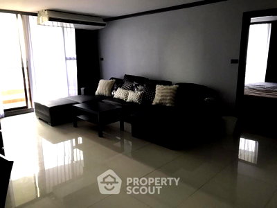 Condos for sale : High-Floor 3-BR Condo At Supalai Place Sukhumvit 39 Near BTS Phrom Phong (ID 334997)