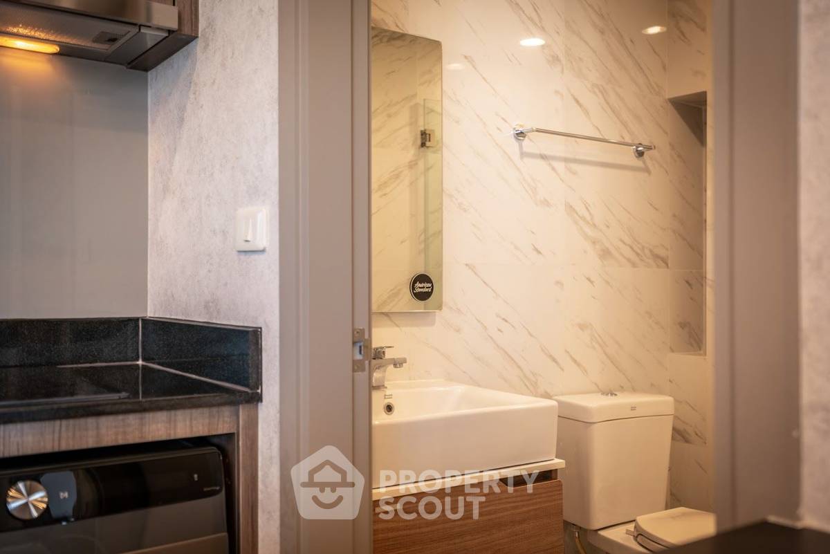 picture 26th-Floor 2-BR Condo, Ideo Mobi Sukhumvit Eastpoint, BTS Bearing (ID 2366039) - 17/32