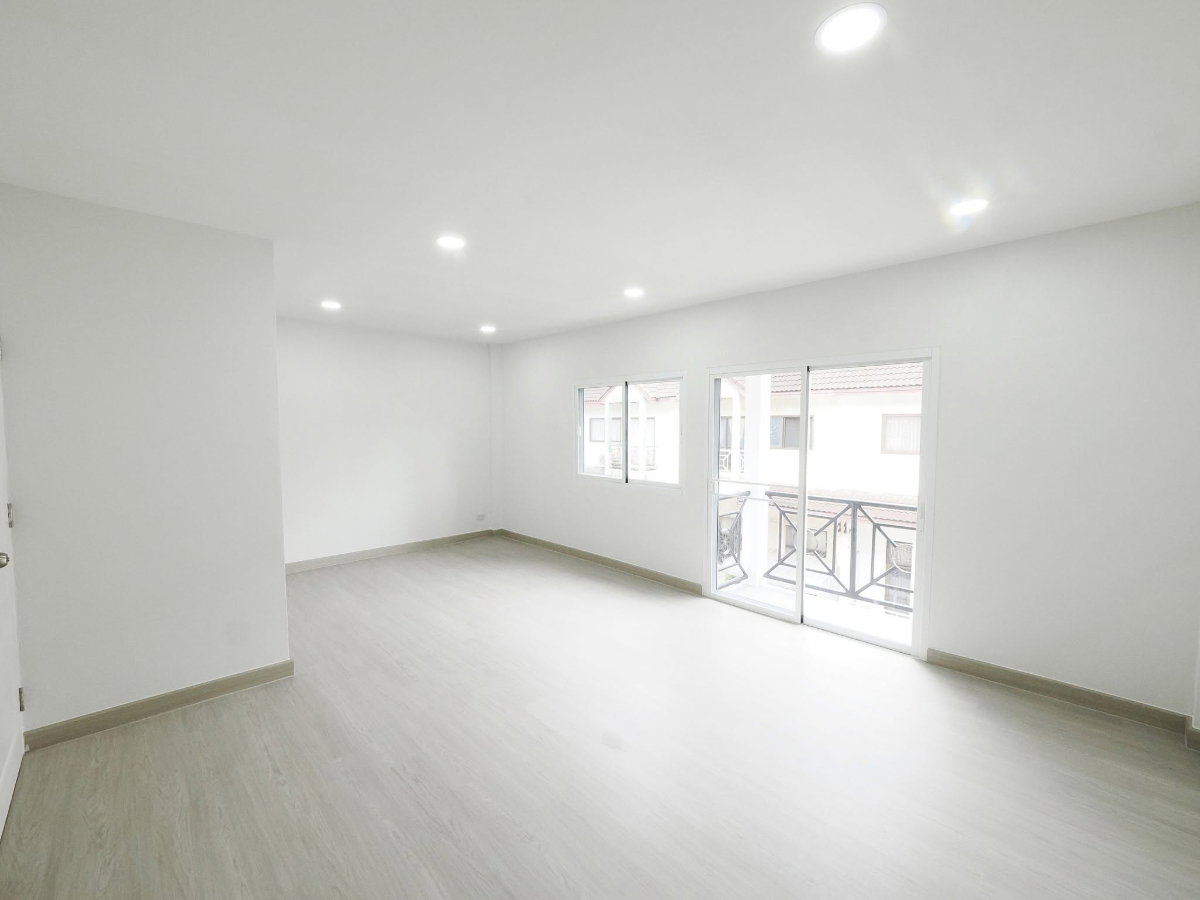 รูป ขายราคาพิเศษ ทาวน์โฮม 3 ชั้น 23.2 ตร.ว. ม.บำรุงวงศ์ 5 ห้องนอน 4 ห้องน้ำ [กาญจนาภิเษก–ปลายบาง]  - รูปที่ 53/59