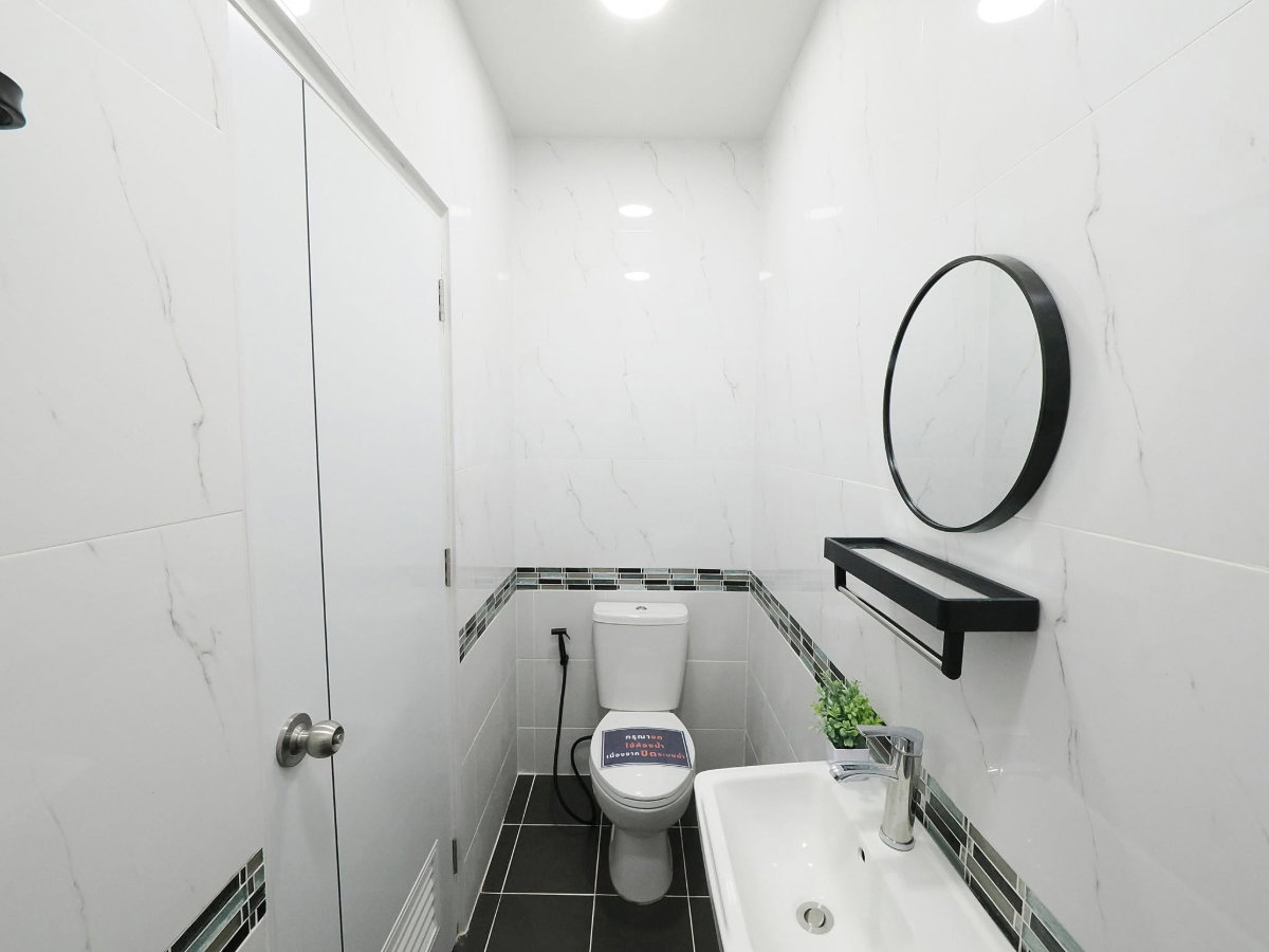 รูป ขายราคาพิเศษ ทาวน์โฮม 3 ชั้น 23.2 ตร.ว. ม.บำรุงวงศ์ 5 ห้องนอน 4 ห้องน้ำ [กาญจนาภิเษก–ปลายบาง]  - รูปที่ 9/59