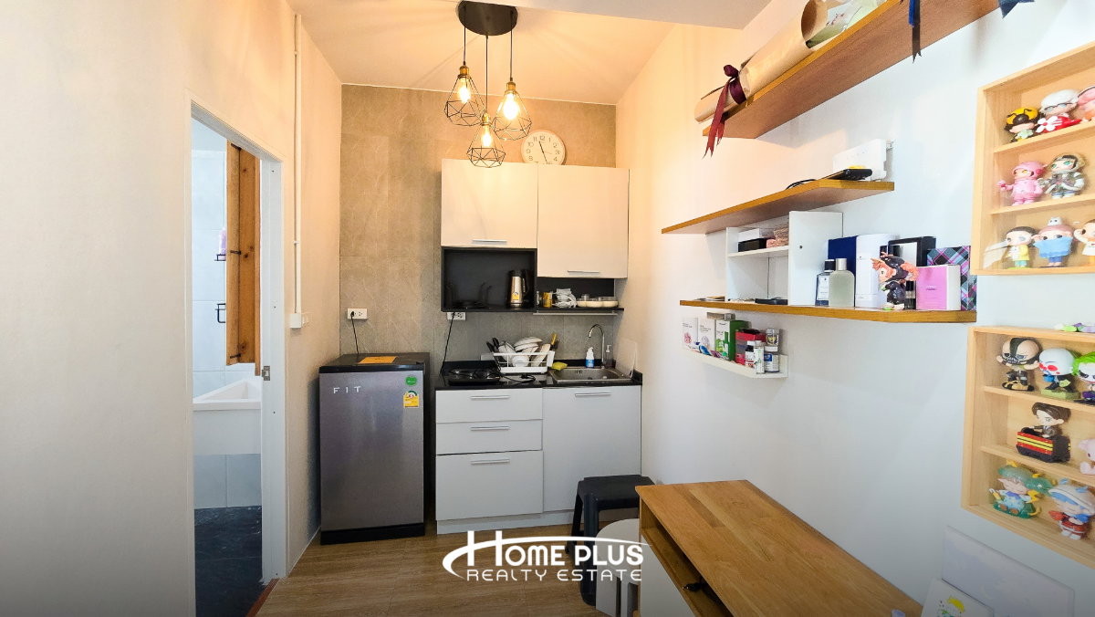 picture 🏢 Renovated Condo for Sale – Phraya Phirom Regent Taksin–Sathorn - 5/17