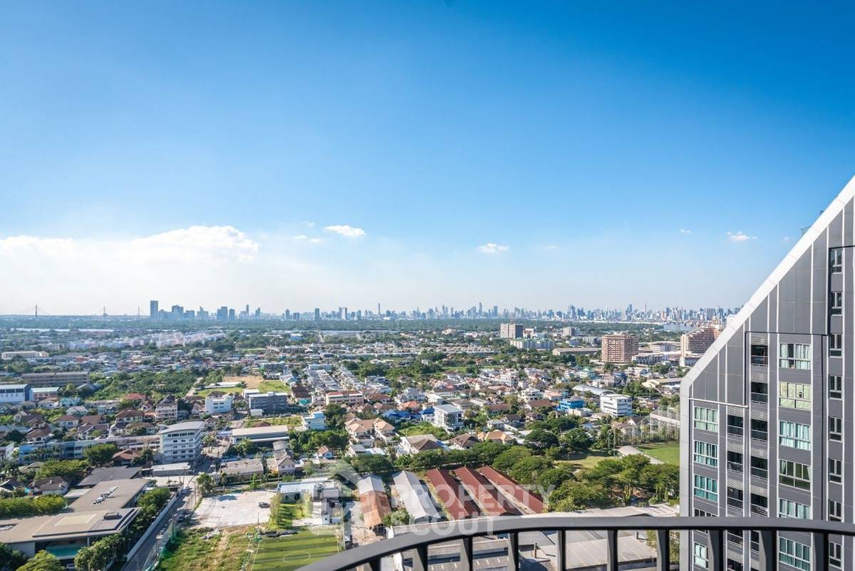 picture 26th-Floor 2-BR Condo, Ideo Mobi Sukhumvit Eastpoint, BTS Bearing (ID 2366039) - 16/32