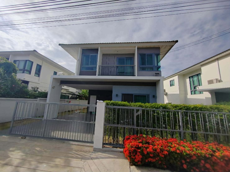 รูป ขายด่วนบ้านเดี่ยวหลังใหญ่ทำเลดี - รูปที่ 1/14