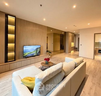 24th-Floor 2-BR Condo At Rhythm Ekkamai Estate BTS Thong Lor (ID 3169919)