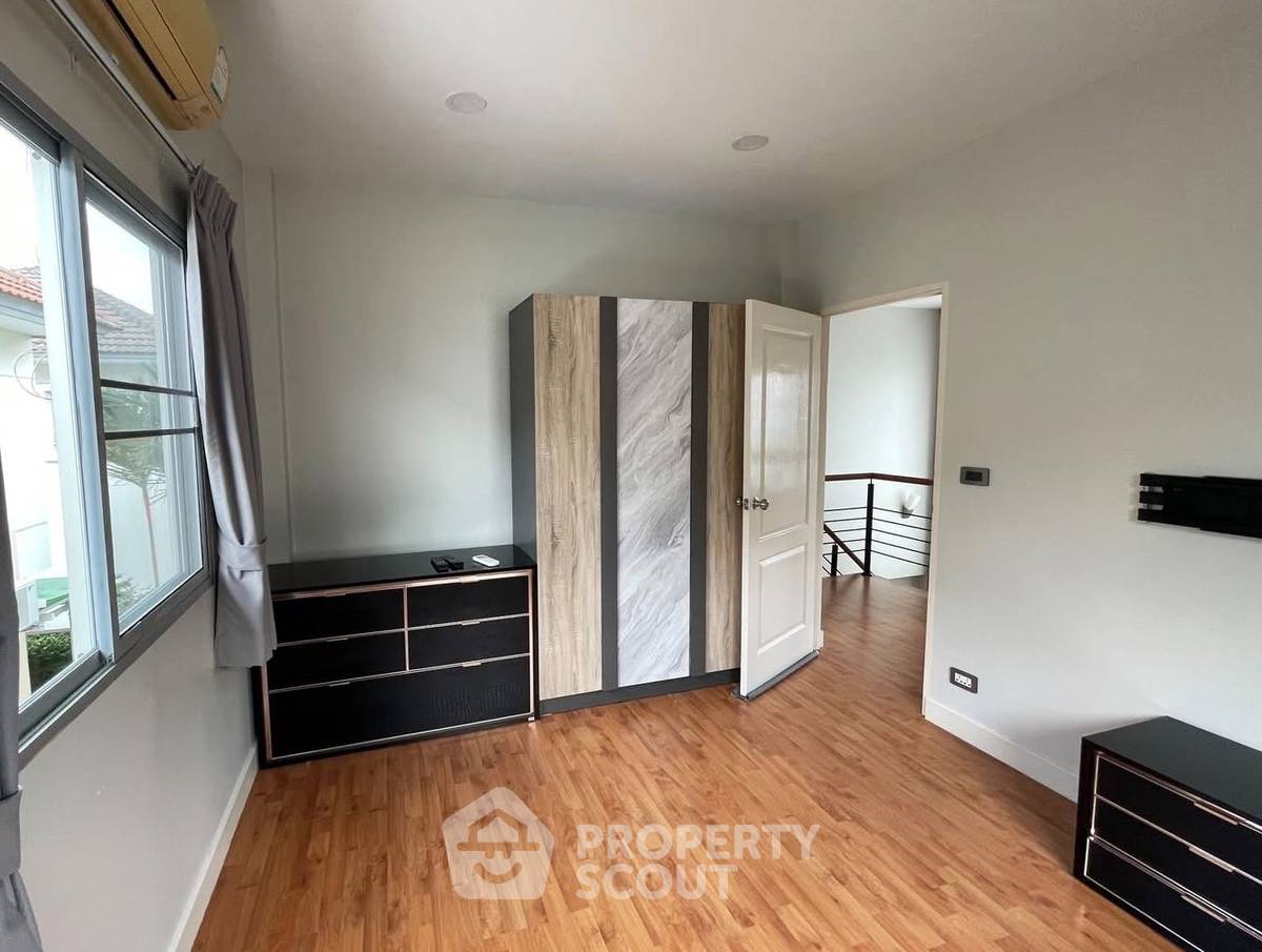 picture 3-BR House At Life Bangkok Boulevard Ramintra 23, Bang Khen (ID 3171498) - 10/10