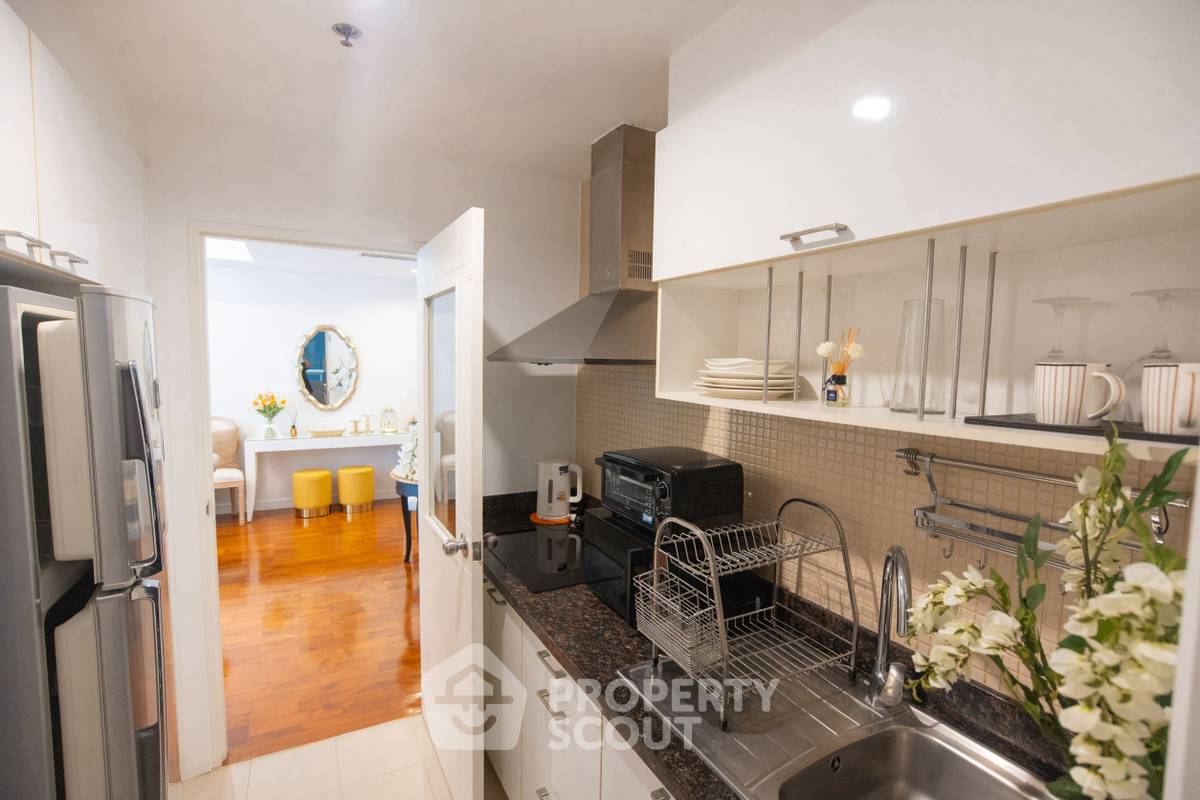 picture 1-BR Condo At Baan Siri 24 Near BTS Phrom Phong (ID 3173066) - 10/19