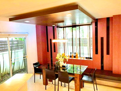 Houses for rent Kamnan Maen Road : Sathorn area, next to Kanlapaphruek Road, 2-story detached house, corner, 4 bedrooms, 3 bathrooms, 240 sq m., near Siam University, 1 km., with