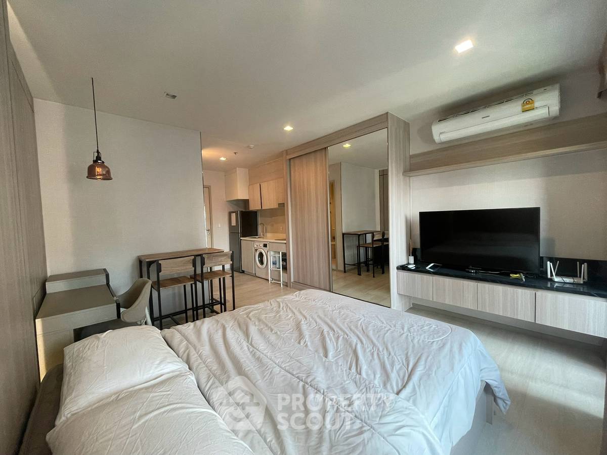 picture 1-BR Condo At Life One Wireless Near BTS Phloen Chit (ID 3159133) - 1/7