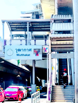 Condos for sale : For Sale Condo , The Tempo Grand Sathorn - Wutthakat , high floor , BTS-Wutthakat , Bang Kho , Chom Thong , Bangkok , CX-100373 ✅ Live chat with us ADD LINE @connexproperty ✅
