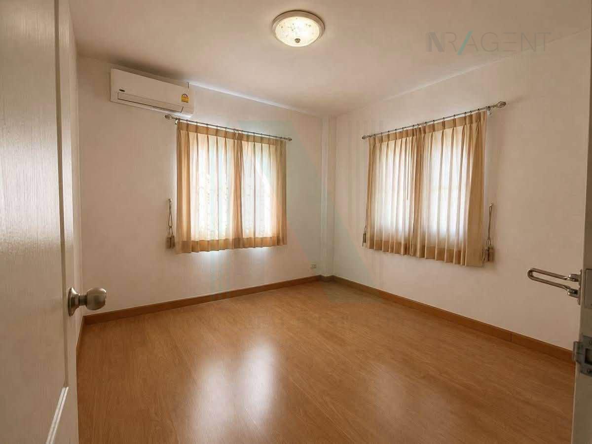 รูป ขายบ้านเดี่ยว โครงการ บ้านลลิล เดอะ ยัง เอ็กซ์เซ็กคลูทีฟ อ่อนนุช-วงแหวนฯ-สุวรรณภูมิ 2 ชั้น 4 ห้องนอน 2 ห้องน้ำ - รูปที่ 7/8